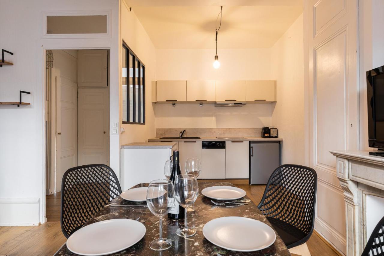 Dify Remparts - Bellecour Apartment Лион Екстериор снимка