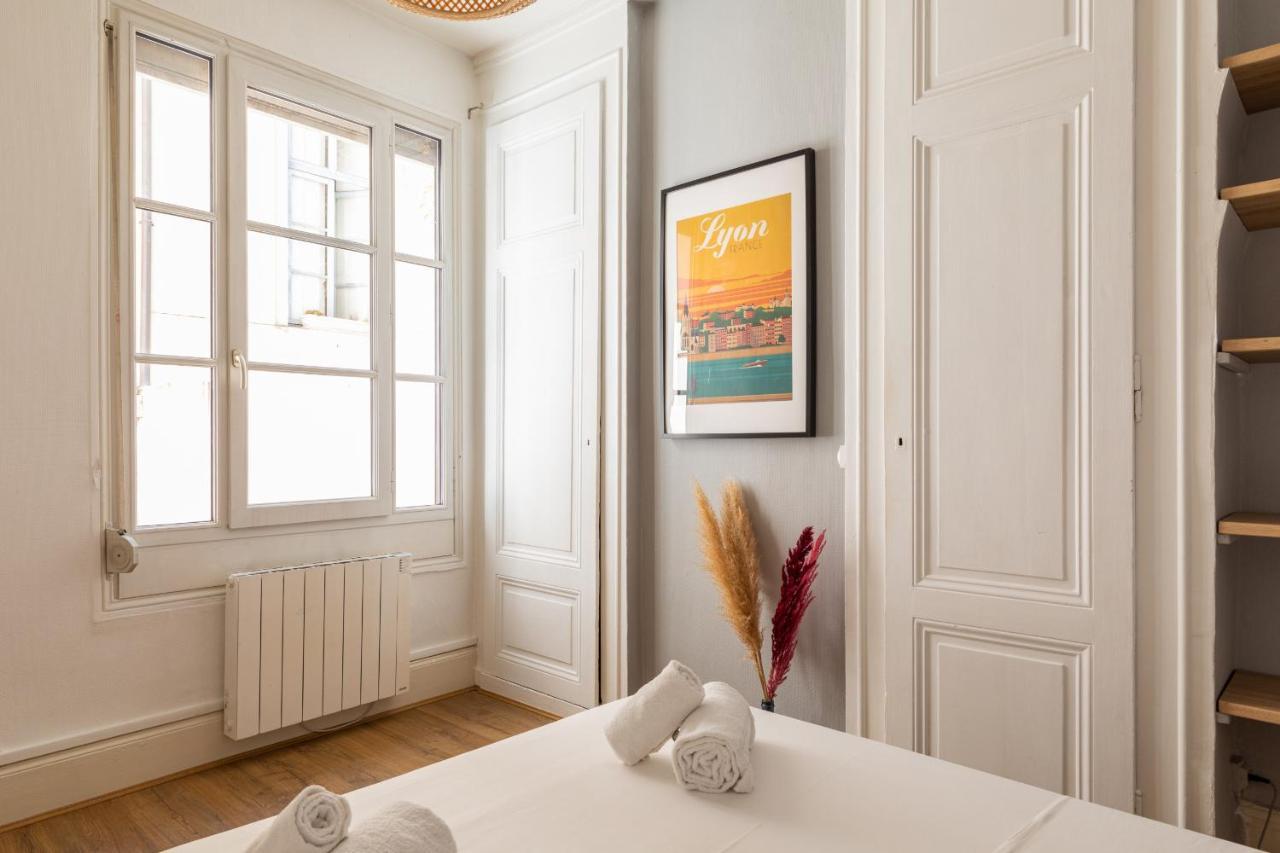 Dify Remparts - Bellecour Apartment Лион Екстериор снимка